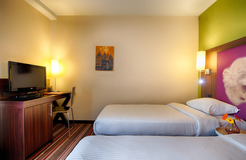 Leonardo Hotel Antwerpen Luaran gambar